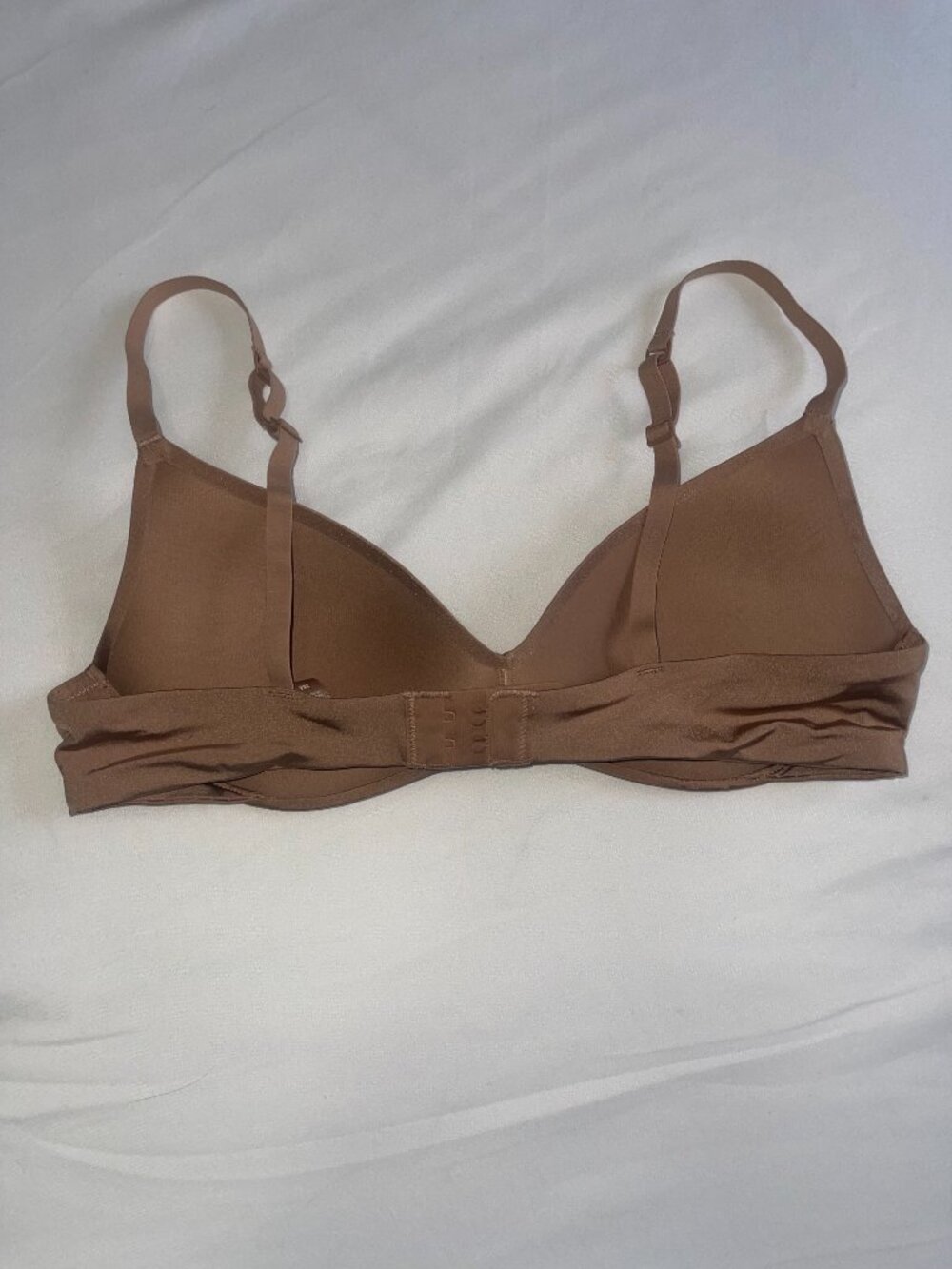 SKIMS - T-Shirt Demi Bra - NWOT - Wireless Bra - 36A Nude Sienna Ochre - Picture 4 of 5